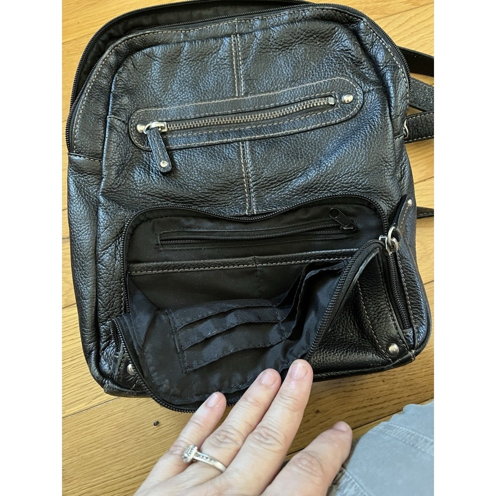 Pelle Studio black  Leather Backpack with Front Zip Pocket - Picture 2 of 6